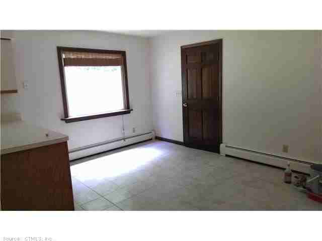 109 Jacob Rd - Photo 3 of 8