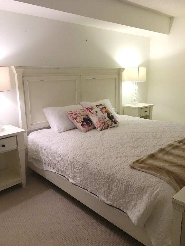 891 Adelaide St W - Photo 2 of 6