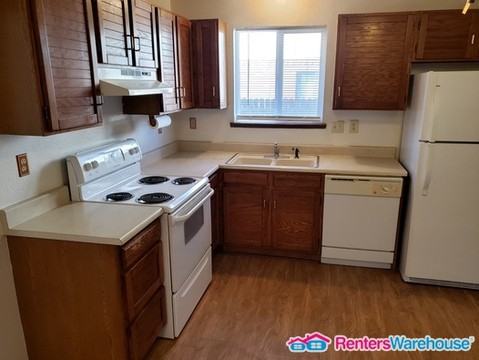 885 S McKinley Ave - Photo 3 of 14