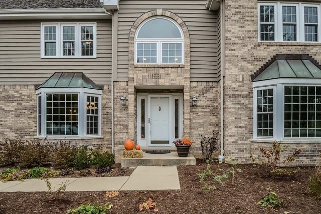 5254 Danbury Ct - Photo 2 of 28