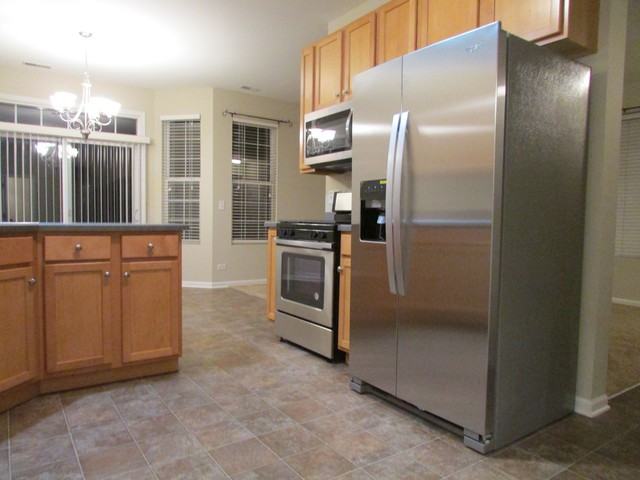 2502 Evergreen Cir - Photo 2 of 33