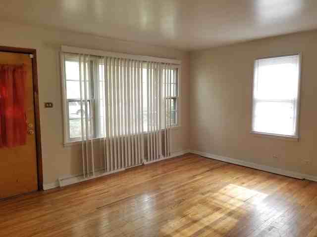 14518 Kentucky Ave - Photo 2 of 9