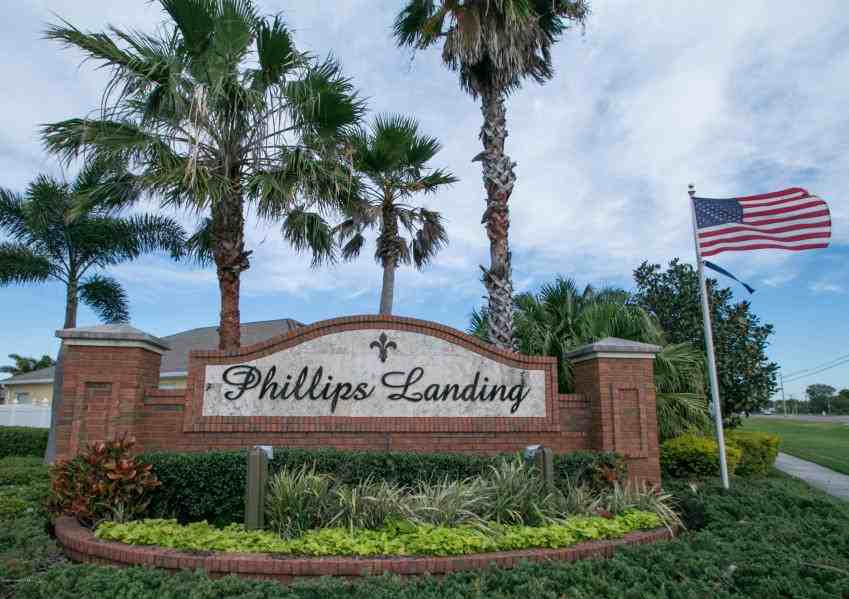 1520 Bridgeport Cir - Photo 3 of 12