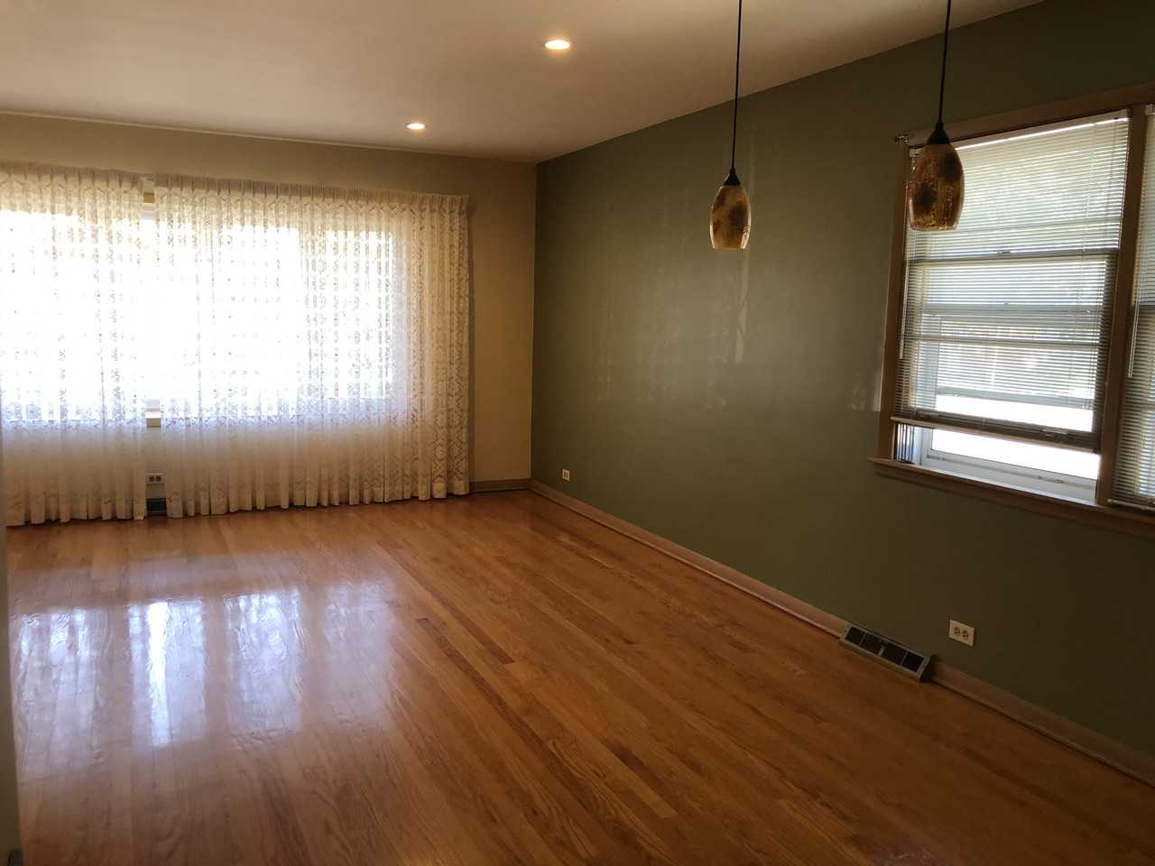 7301 West Roscoe Street #1 - Photo 2 of 14