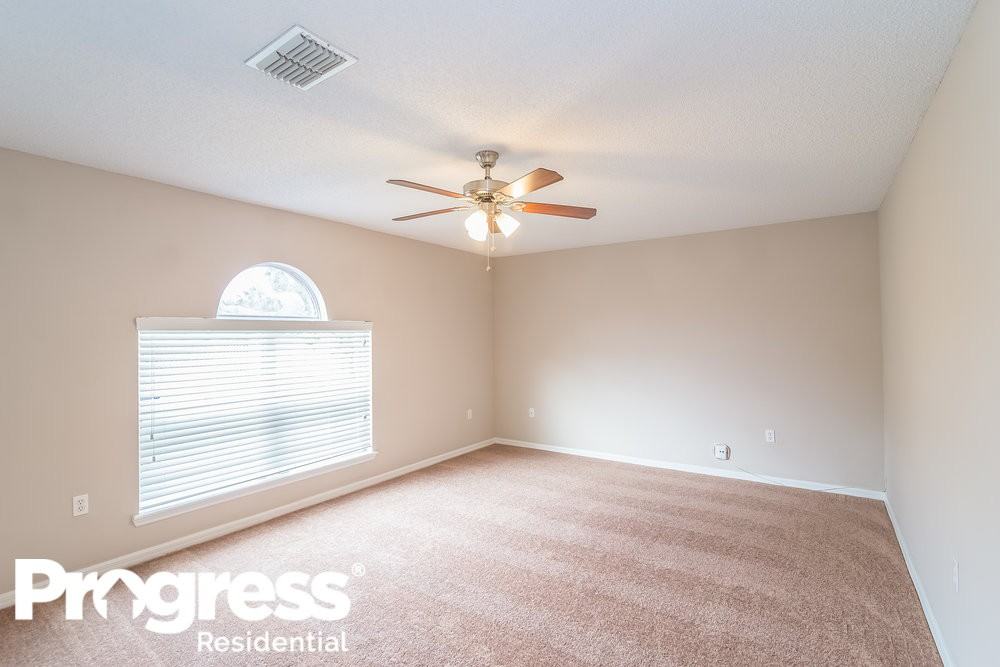 3482 Wentworth Cir E - Photo 2 of 15