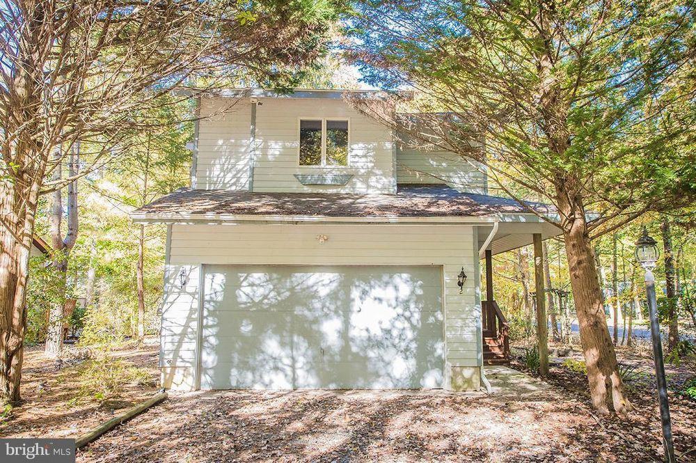 2 Edgewood Dr - Photo 3 of 49