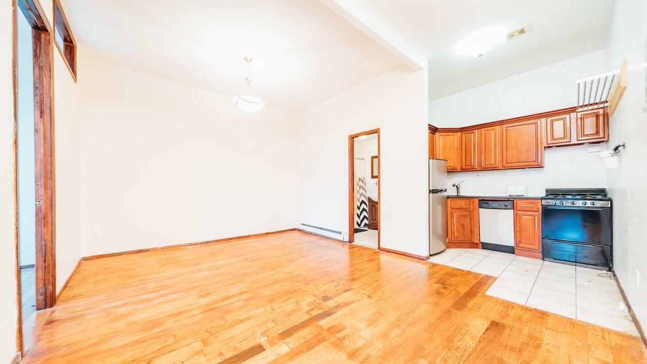 229 Jefferson Street #2f