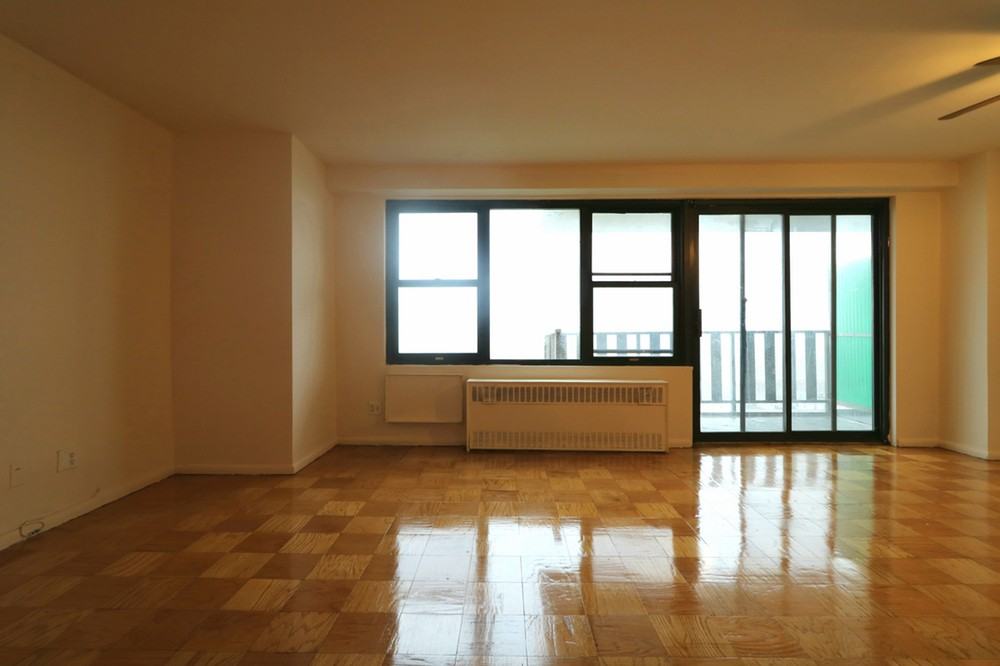 1 Beach 105th St #3T - Photo 2 of 5