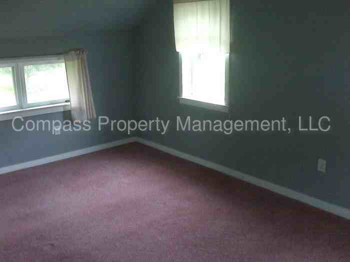 2965 W Main St - Photo 3 of 7