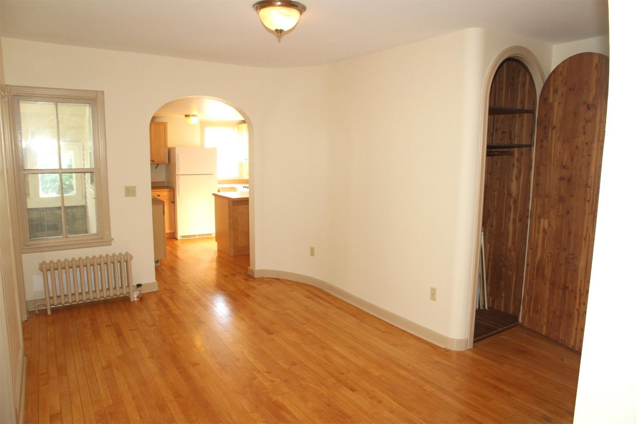 124 N Willard St #124 - Photo 2 of 15