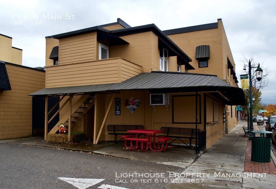 112 N Main St - Photo 2 of 18