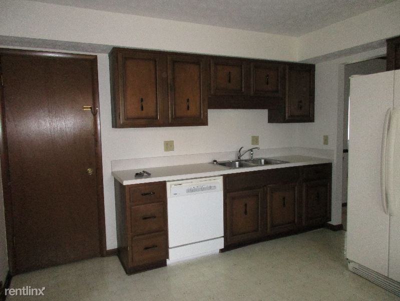 1538 Francisco Rd - Photo 3 of 17