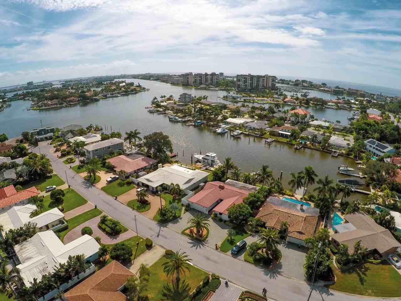 24 Island Dr - Photo 2 of 41