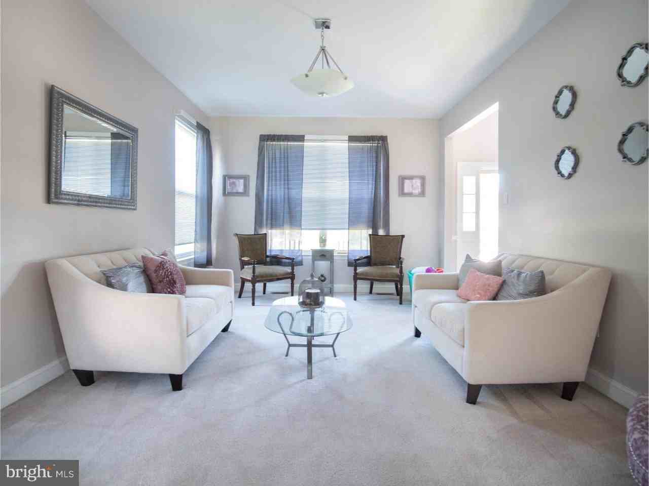 67 Stratton Ln - Photo 2 of 15