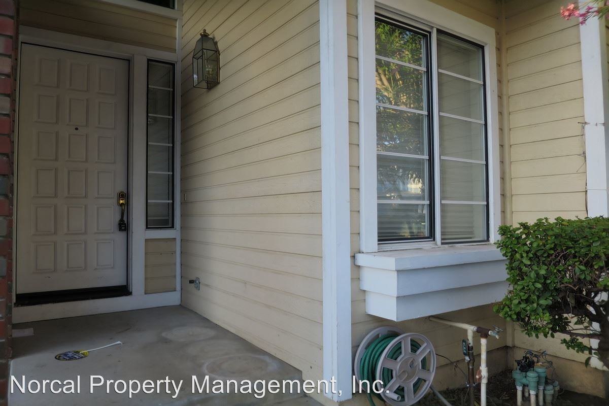 1247 Montcourse Ln - Photo 2 of 24