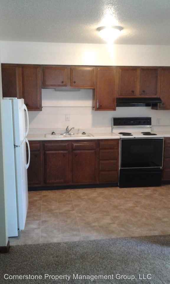 704 4th Street - Photo 3 of 13