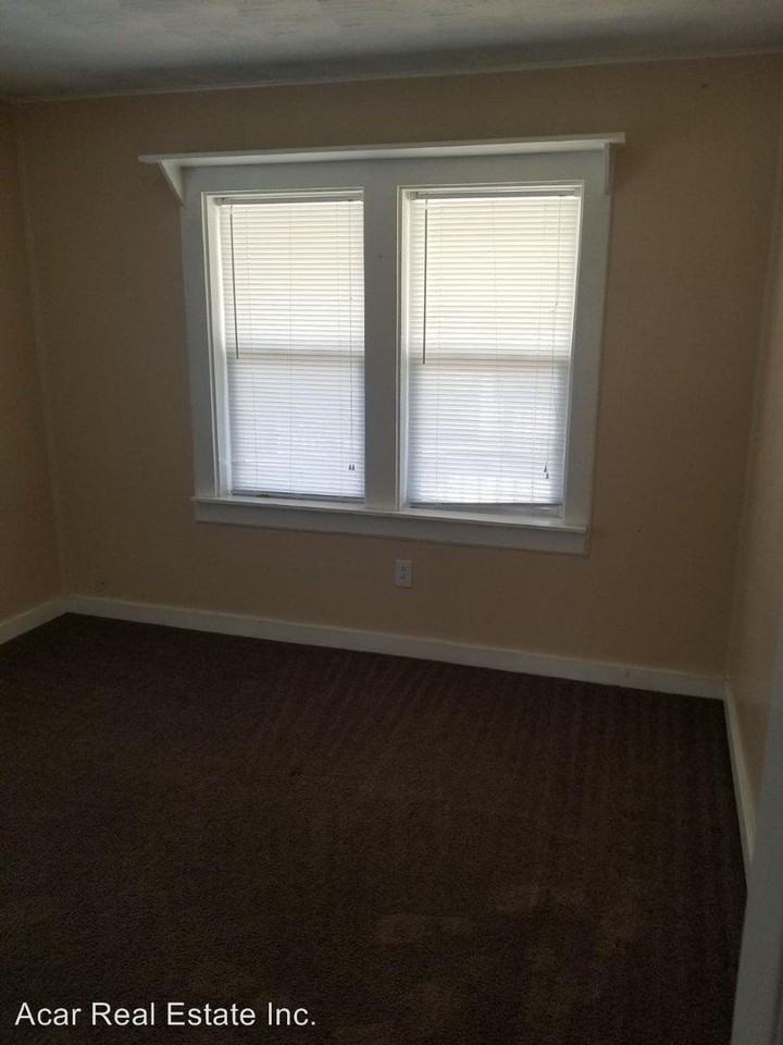 421 E Scioto St - Photo 3 of 25