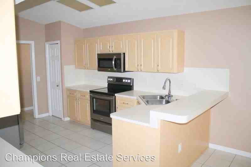 7918 Fashion Loop - Photo 3 of 20