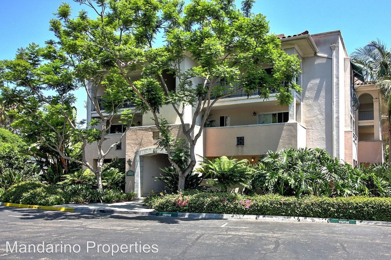 107 Por La Mar Cir - Photo 2 of 21