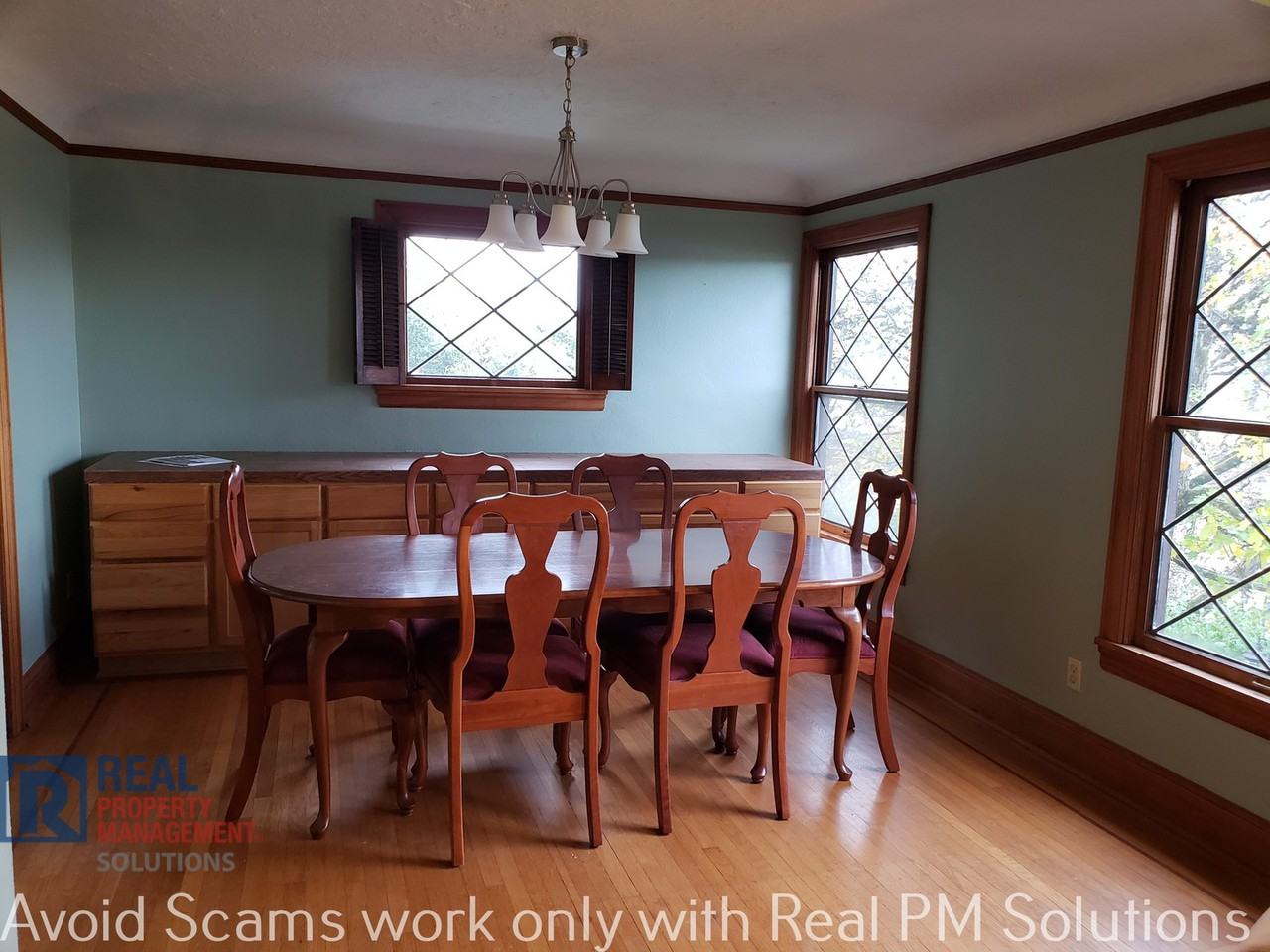 10807 NW 2nd St - Photo 3 of 16