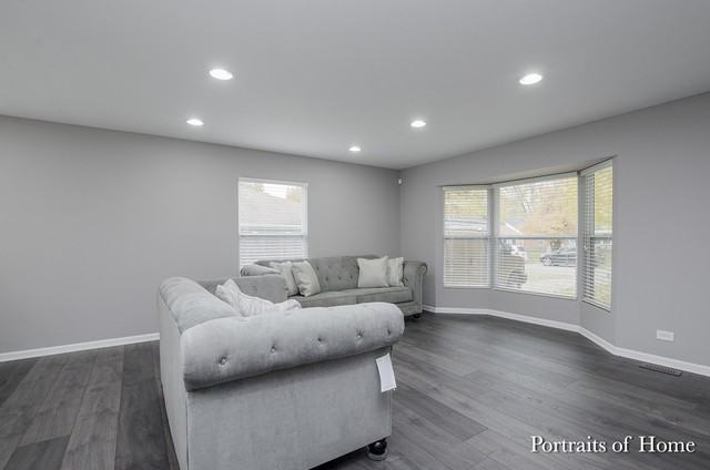 1145 N Russell Dr - Photo 3 of 25