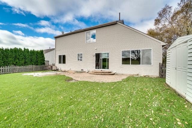 621 Indian Trail - Photo 3 of 25