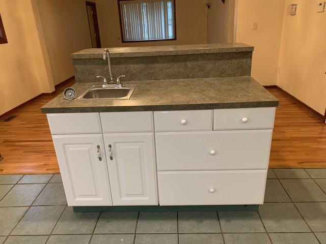 16146 Cambridge Dr - Photo 3 of 11