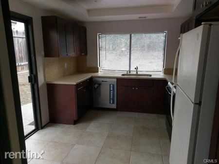 5016 Paseo De Vega - Photo 3 of 4