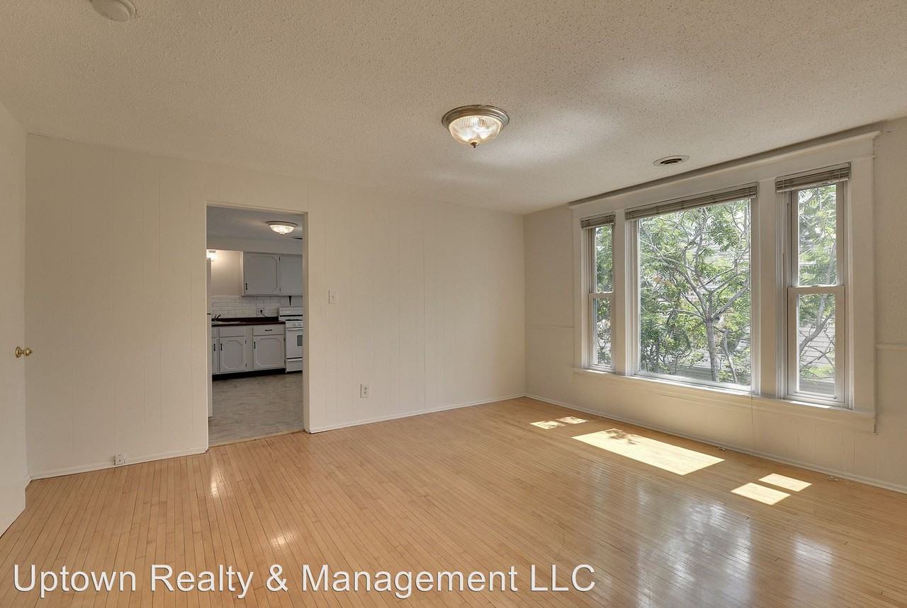 1117 Washington St. NE - Upper - Photo 2 of 10