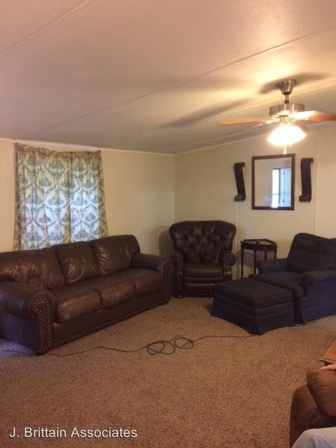 170 Brooks Dr - Photo 3 of 14