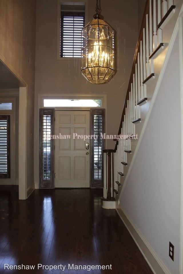 3279 Gallery Dr - Photo 2 of 16