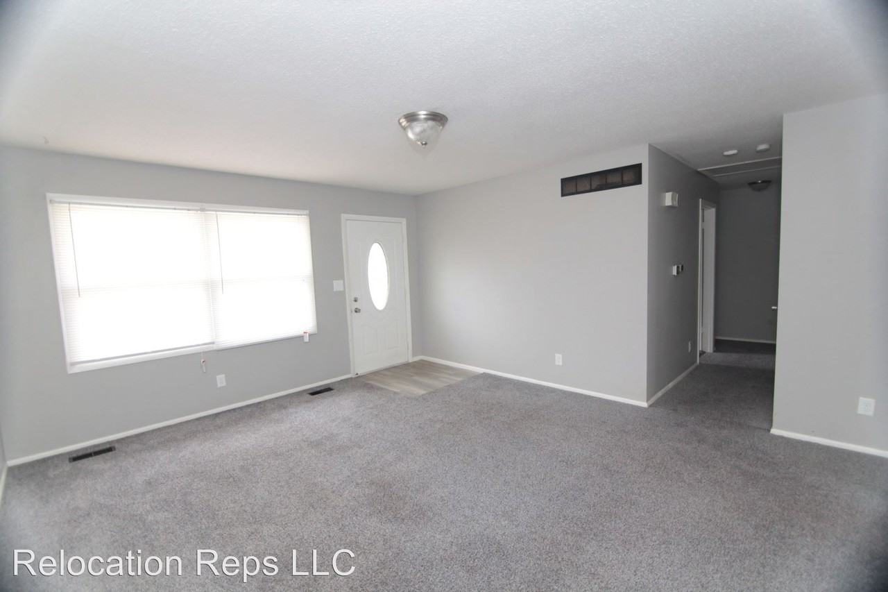 1310 Calvin St - Photo 2 of 24