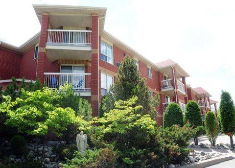 Greenvale Village Apartments 404 Westmount Ave, Greater Sudbury, ON