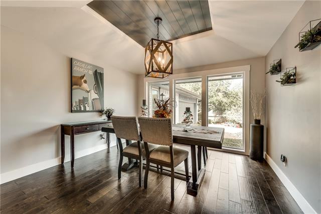 209 Sovereign Ct - Photo 2 of 19