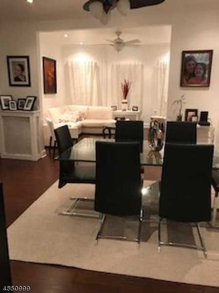 49 Clinton Ave - Photo 3 of 11