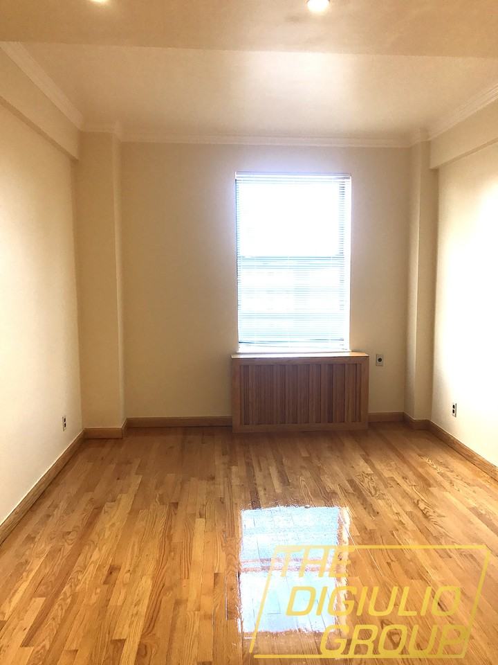 Broadway & W 100th St #1509