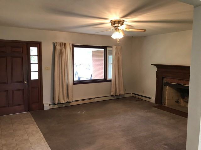 104 W Evergreen Dr - Photo 2 of 25