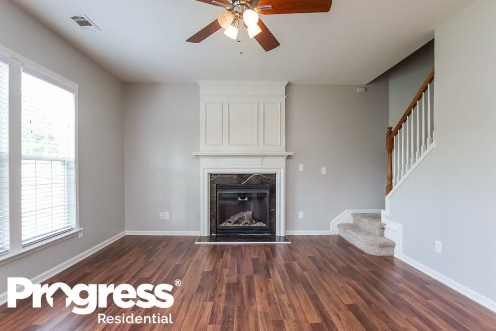 628 Syemore Pass - Photo 2 of 15