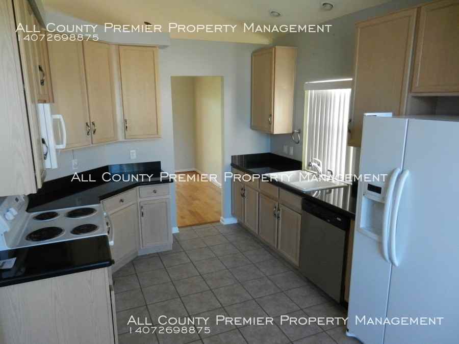 3448 Fernwood Dr - Photo 3 of 22