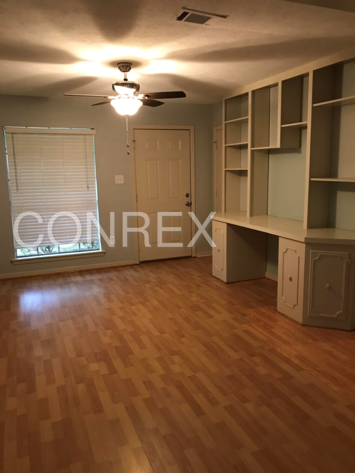 221 Walnut Ridge St - Photo 2 of 6