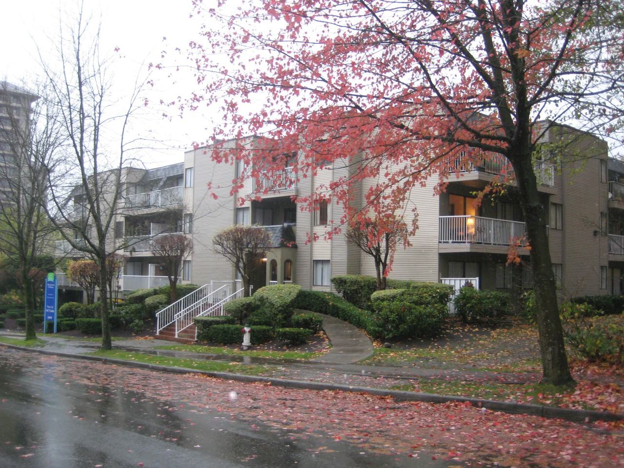 1859 Woodway Place 223, Burnaby, BC V5B 2N5 1 Bedroom Apartment for