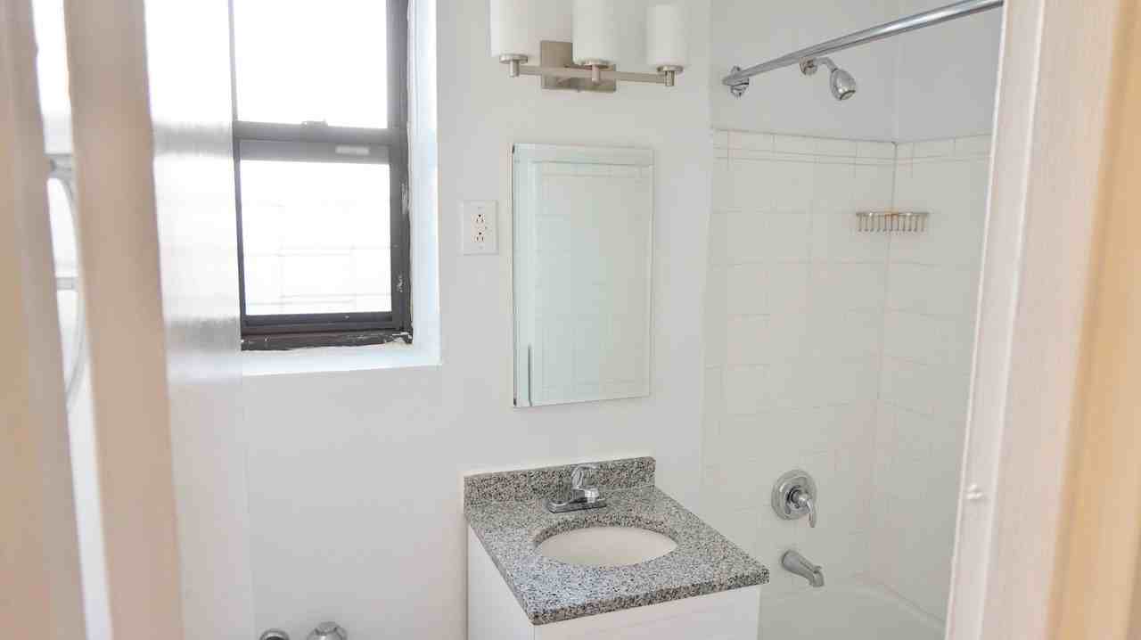 140-18 Ash Avenue - Photo 3 of 7