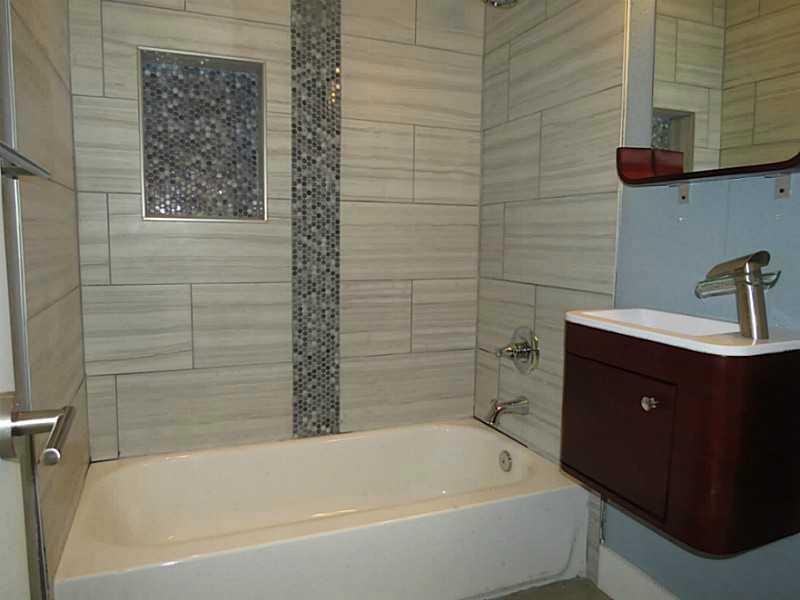 1537 Northwest 2nd Avenue - Photo 2 of 9