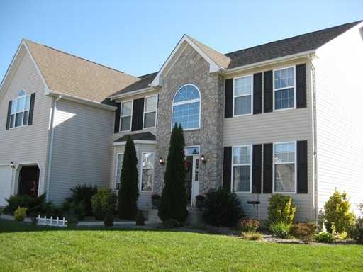 29 Watson Ln - Photo 2 of 19