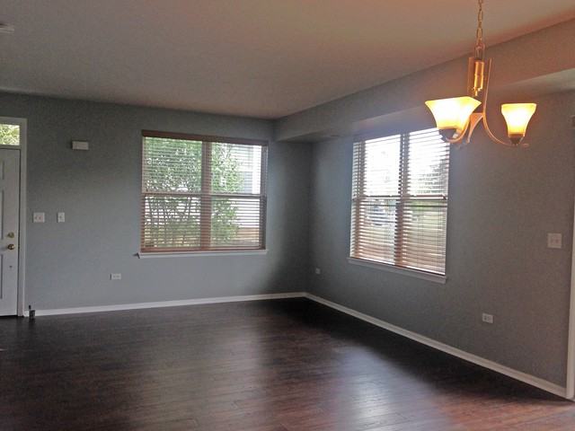 1301 Waverly Dr #1301 - Photo 2 of 9