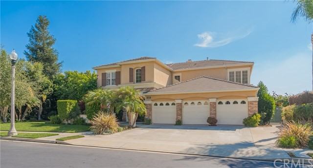 2420 Vista Del Sol - Photo 2 of 49