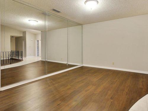 7109 NW 43rd St - Photo 2 of 7