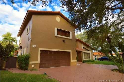 16880 NW 79th Ct - Photo 3 of 8