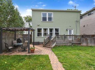 4089 Utica Ave S - Photo 3 of 24