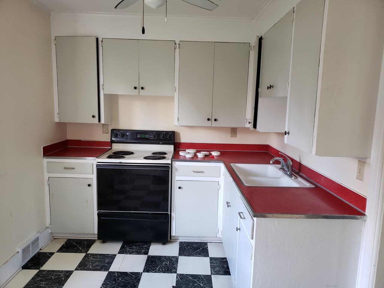 15 Cuthbert Street - Photo 3 of 10